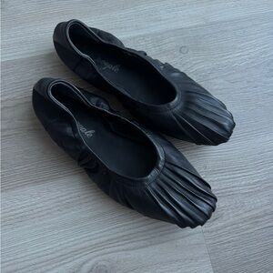 Free people Leather Black Pleated Ballet Flats